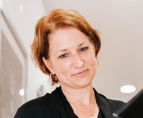 Christine Gast kümmert sich mit Herz und Verstand um das AID beim Interim Aid